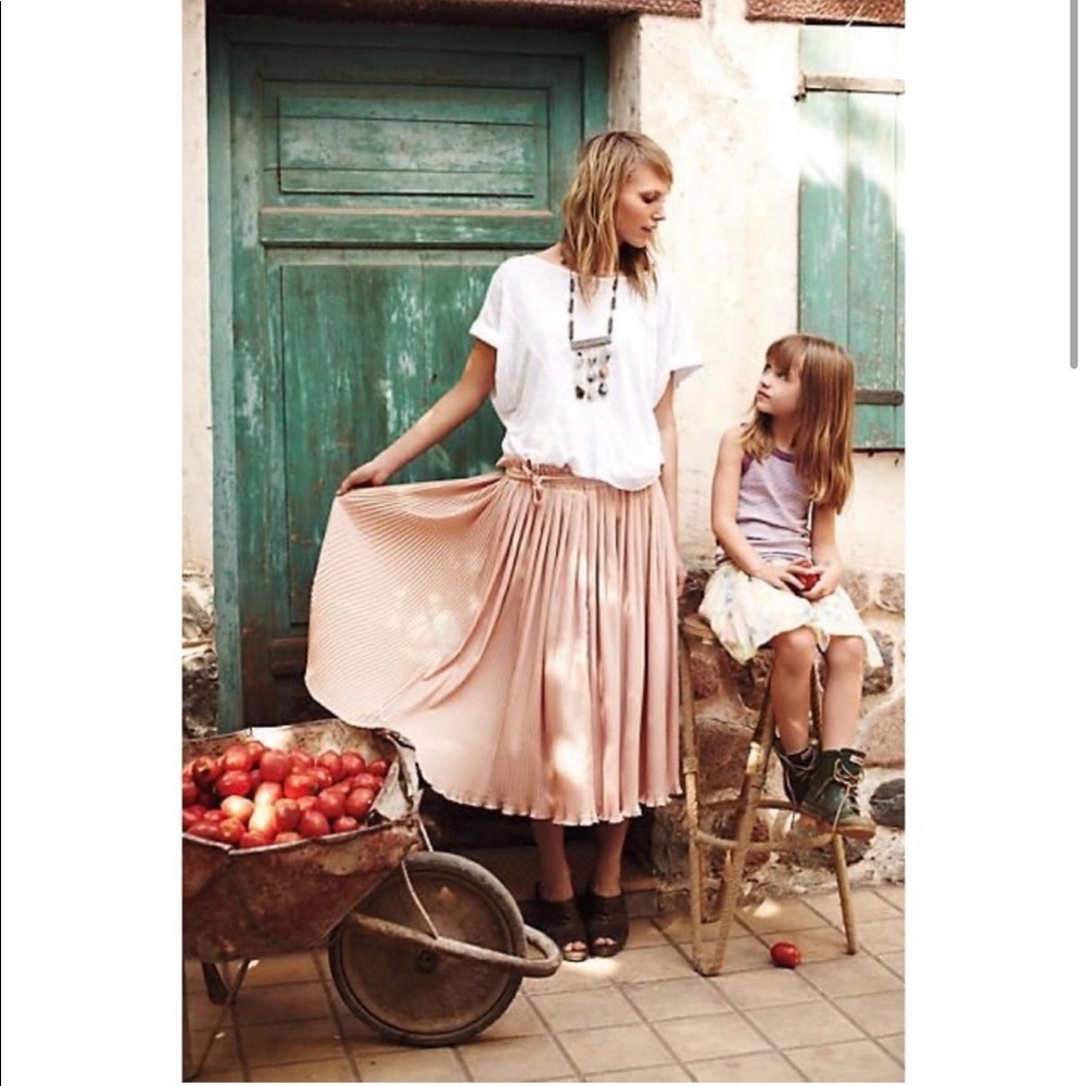 Hunter Dixon Accordion Pleated Blush Peach Pink Midi Skirt with Sash Tie Small